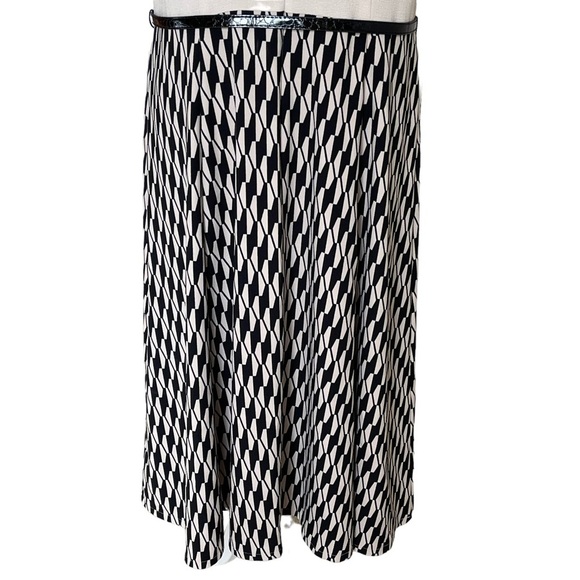 Danny & Nicole Geometric Print Belted Dress Plus Size 16 Cream Black Stretchy - Picture 6 of 8